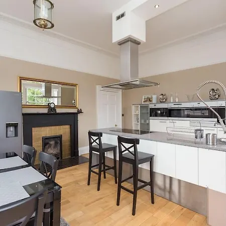 Prime Edinburgh City Centre - 4 Bed Penthouse Exterior photo