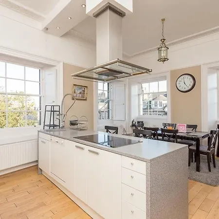 Prime Edinburgh City Centre - 4 Bed Penthouse Exterior photo