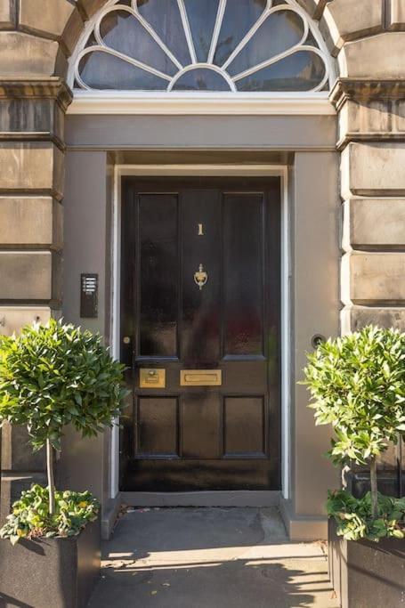 Prime Centre - 4 Bed Penthouse * Edinburgh