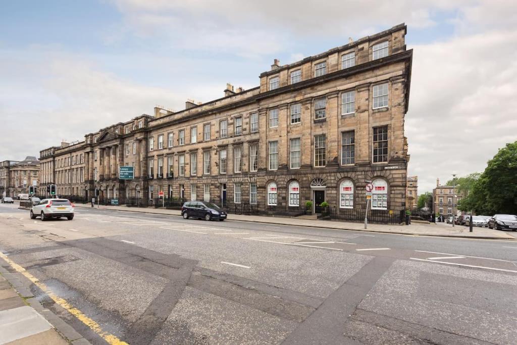 Prime Centre - 4 Bed Penthouse Apartment Edinburgh