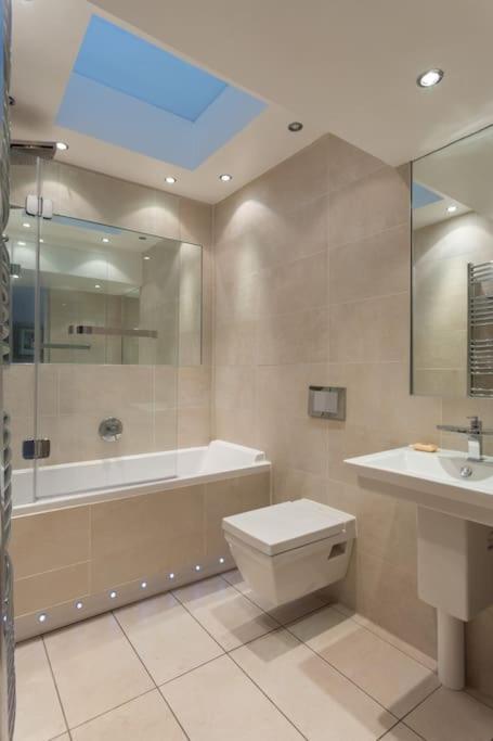 Apartment Prime Centre - 4 Bed Penthouse Edinburgh
