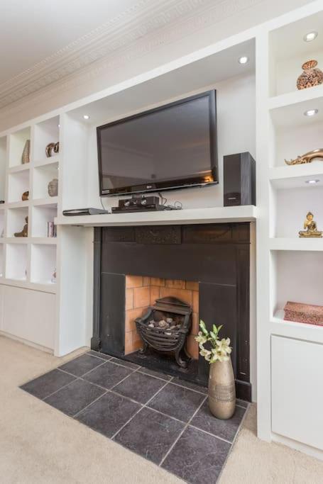 Prime Centre - 4 Bed Penthouse *